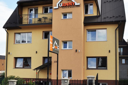 uanny01.jpg