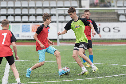 2024_05_23_miedzyszkolne_zawody_pilkarskie-18.jpg