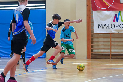 tn_2025_03_10_zawody_miedzyszkolne_pilka-019.JPG