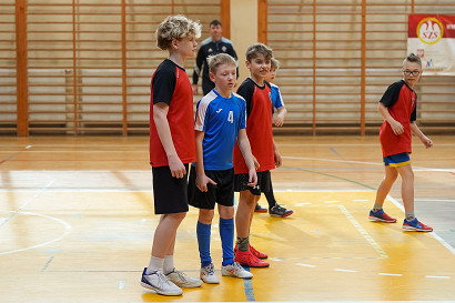 tn_2025_03_10_zawody_miedzyszkolne_pilka-122.JPG