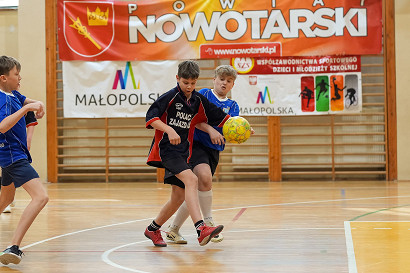 tn_2025_03_10_zawody_miedzyszkolne_pilka-074.JPG