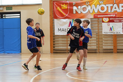 tn_2025_03_10_zawody_miedzyszkolne_pilka-073.JPG