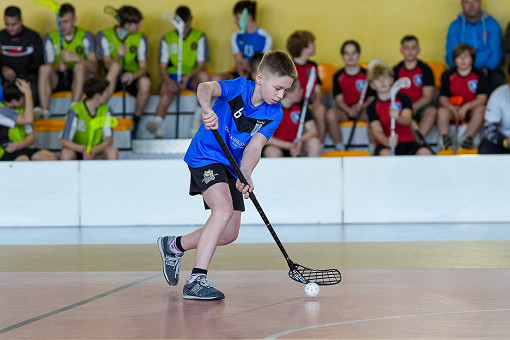 tn_2025_04_03_unihokej_zaw_miedzyszkolne-087.JPG