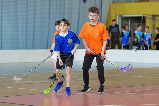 tn_2025_04_03_unihokej_zaw_miedzyszkolne-041.JPG