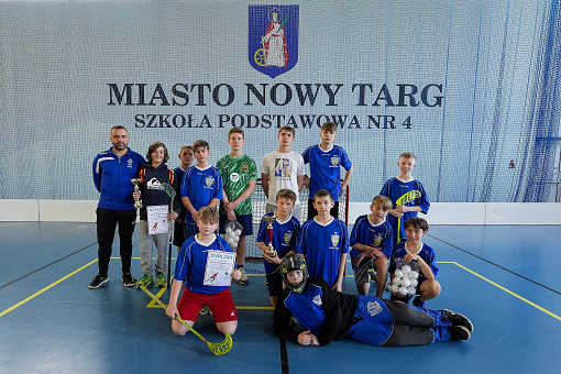 tn_2025_04_03_unihokej_zaw_miedzyszkolne-181.JPG