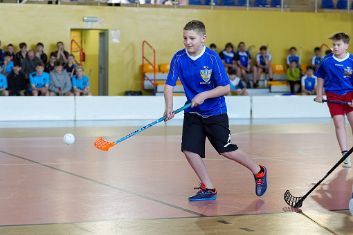 tn_2025_04_03_unihokej_zaw_miedzyszkolne-047.JPG