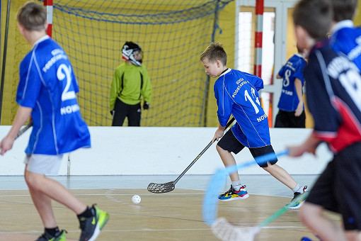 tn_2025_04_03_unihokej_zaw_miedzyszkolne-105.JPG