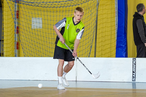 tn_2025_04_03_unihokej_zaw_miedzyszkolne-010.JPG
