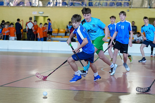 tn_2025_04_03_unihokej_zaw_miedzyszkolne-069.JPG