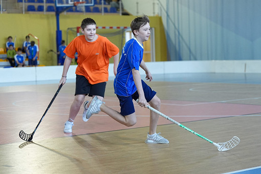 tn_2025_04_03_unihokej_zaw_miedzyszkolne-049.JPG