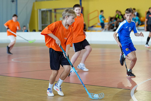 tn_2025_04_03_unihokej_zaw_miedzyszkolne-112.JPG