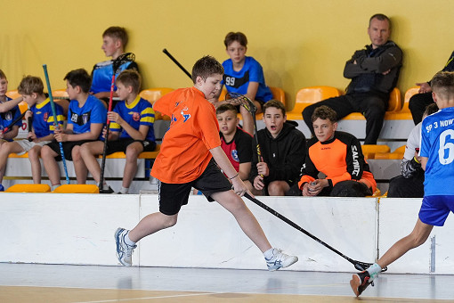 tn_2025_04_03_unihokej_zaw_miedzyszkolne-119.JPG