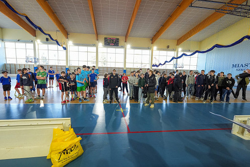 tn_2025_04_03_unihokej_zaw_miedzyszkolne-178.JPG