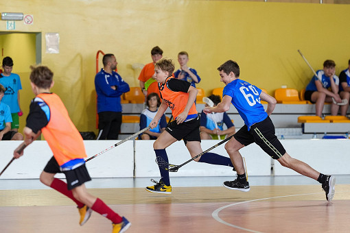 tn_2025_04_03_unihokej_zaw_miedzyszkolne-089.JPG