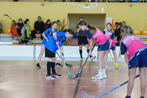 tn_2025_04_28_unihokej_zaw_miedzyszkolne-091.JPG