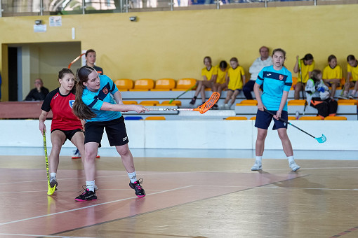 tn_2025_04_28_unihokej_zaw_miedzyszkolne-020.JPG