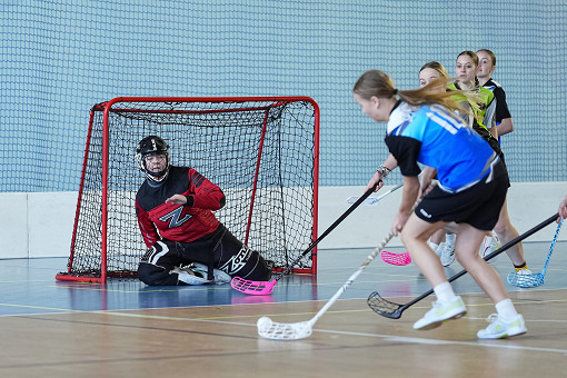 tn_2025_04_28_unihokej_zaw_miedzyszkolne-099.JPG