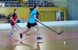 tn_2025_04_28_unihokej_zaw_miedzyszkolne-014.JPG