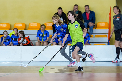 tn_2025_04_28_unihokej_zaw_miedzyszkolne-001.JPG