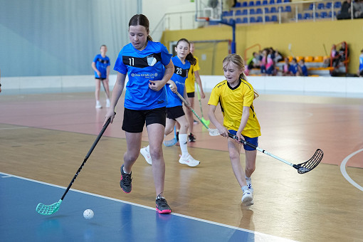 tn_2025_04_28_unihokej_zaw_miedzyszkolne-109.JPG