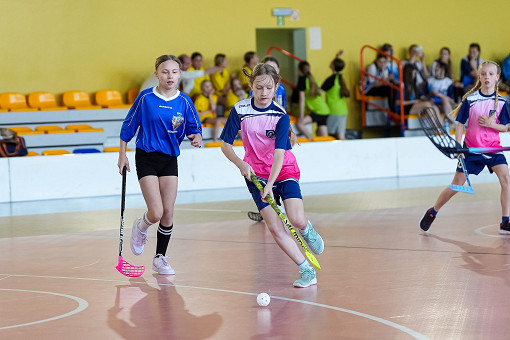 tn_2025_04_28_unihokej_zaw_miedzyszkolne-059.JPG