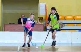 tn_2025_04_28_unihokej_zaw_miedzyszkolne-044.JPG