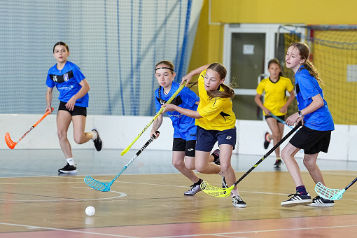 tn_2025_04_28_unihokej_zaw_miedzyszkolne-043.JPG