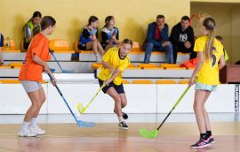 tn_2025_04_28_unihokej_zaw_miedzyszkolne-056.JPG