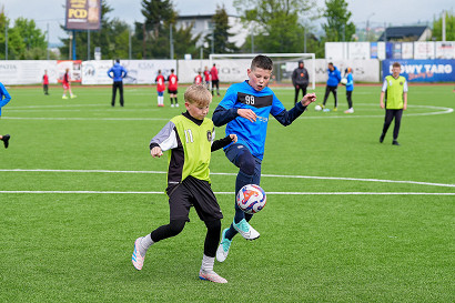 tn_2025_05_19_zawody_miedzyszkolne_pilka_42.jpg