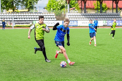 tn_2025_05_19_zawody_miedzyszkolne_pilka_301.jpg