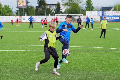 tn_2025_05_19_zawody_miedzyszkolne_pilka_421.jpg