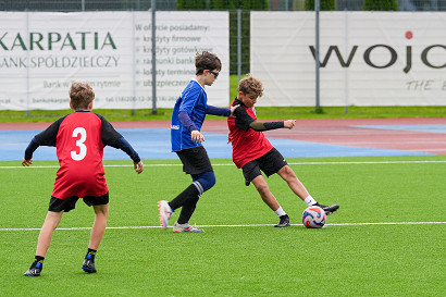 tn_2025_05_19_zawody_miedzyszkolne_pilka_4.jpg